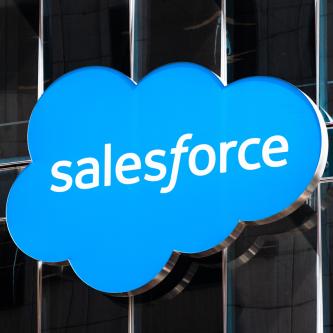 Anzahl der Premium CRM Systeme halbiert